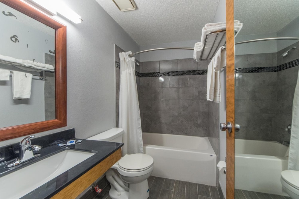 Patuxent Inn 25/25