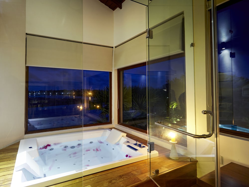 Amaranthe Bay Resort Spa 31/55