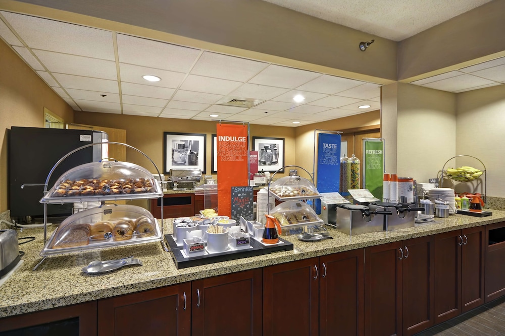 Hampton Inn Seattle/Southcenter 30/39