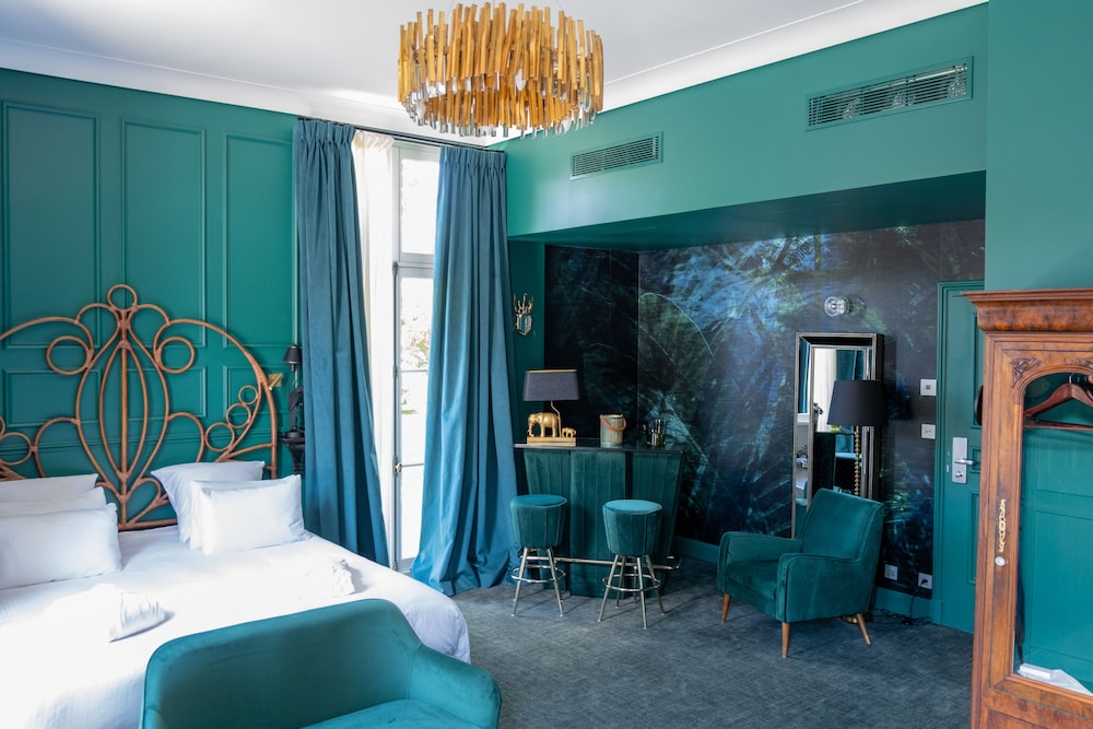 NOVOTEL CHATEAU DE MAFFLIERS 30/79