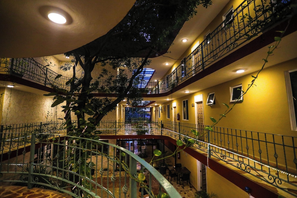 Hotel Santa Maria 11/50