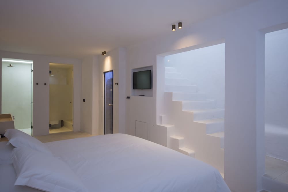 Mykonos Adonis Hotel 24/76