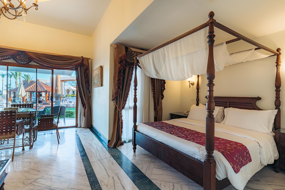 PRESIDENTIAL, SUITE