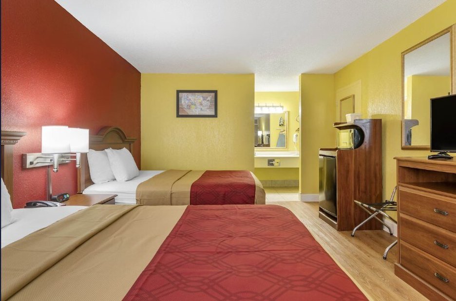 Travelers Inn Douglas By OYO US-441 14/37