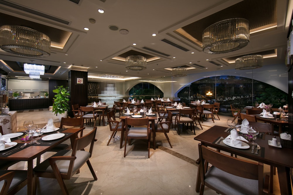 Grandiose Hotel And Spa 50/66