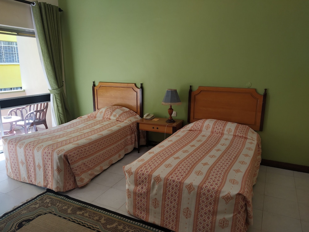 The Equator Hotel 16/60