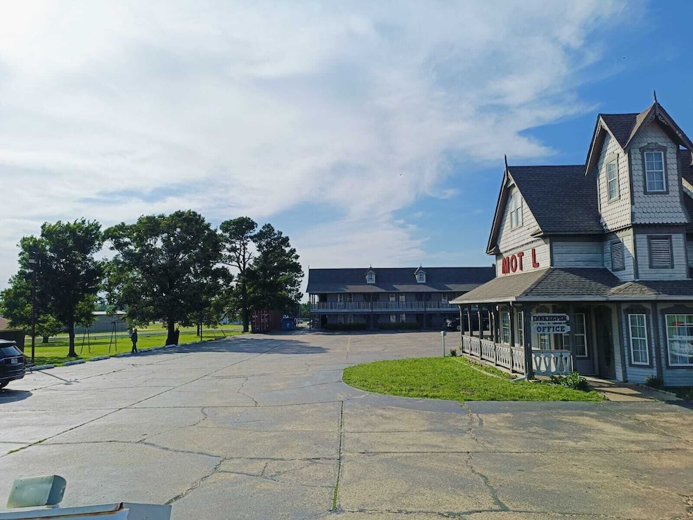 Victorian Inn 21/27