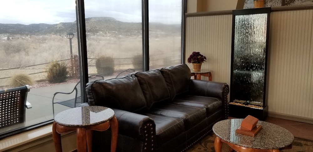 Days Inn & Suites by Wyndham Trinidad 25/41