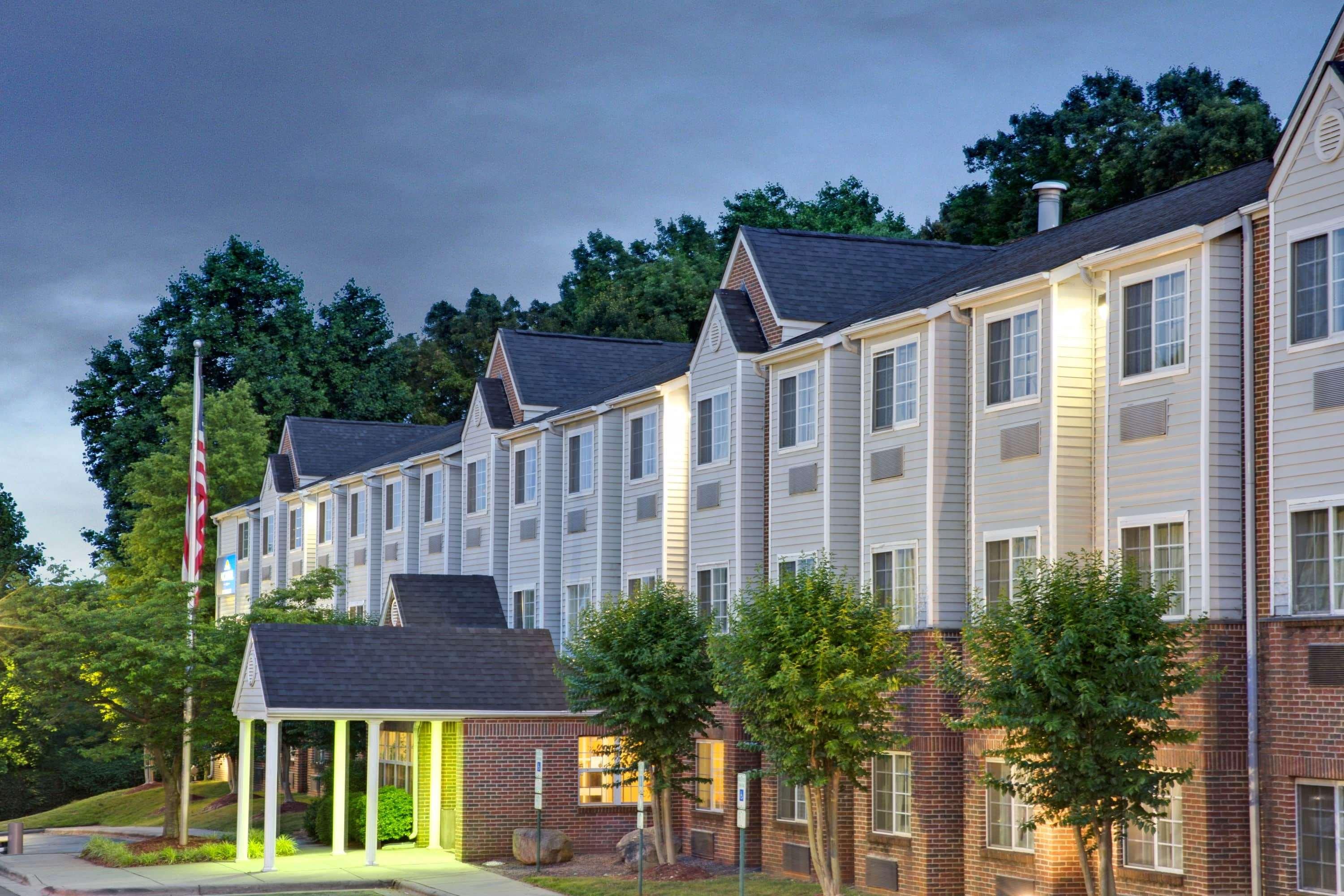 Microtel Inn and Suites by Wyndham Charlotte University Place 3/25