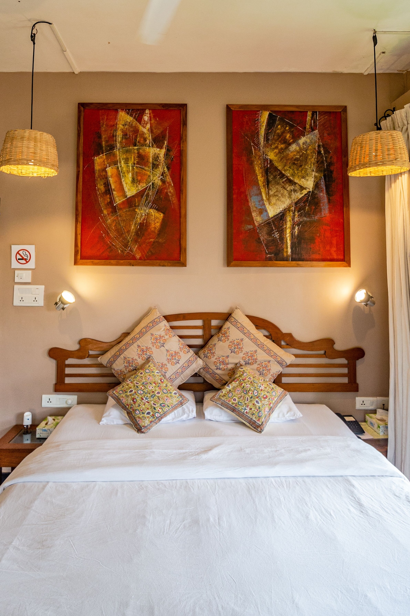 غرفة تنفيذية بسرير كينج بشرفة، Fiesta Beach Resort 6/8