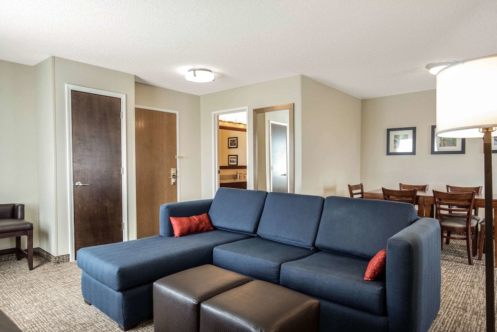 Comfort Inn La Porte, IN 15/26