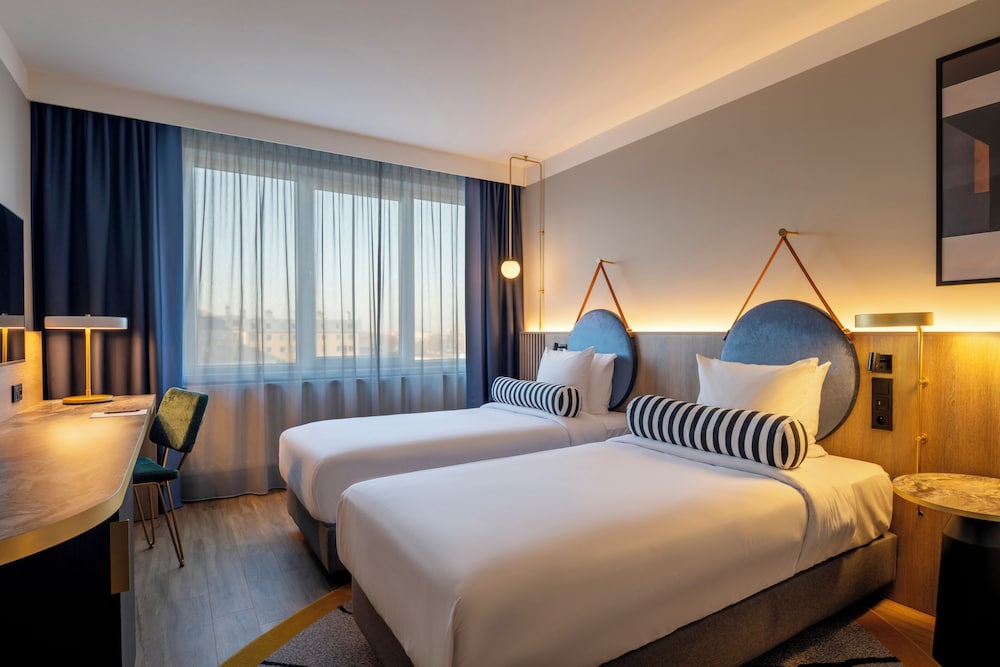 STANDARD, TWIN BEDS