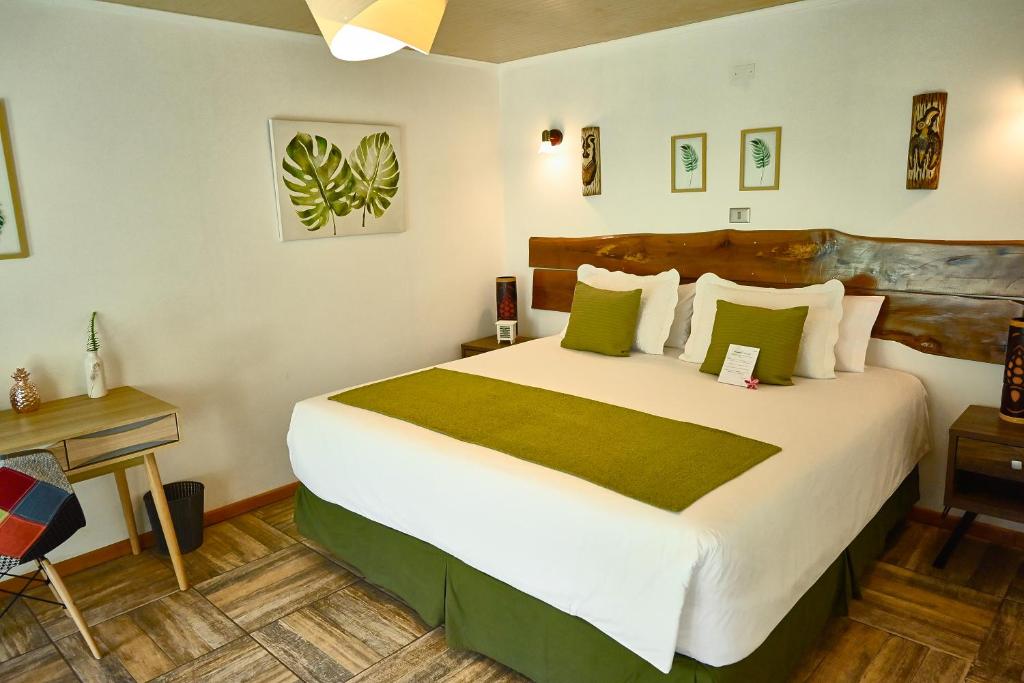 Room, Queen Bed, Accessible