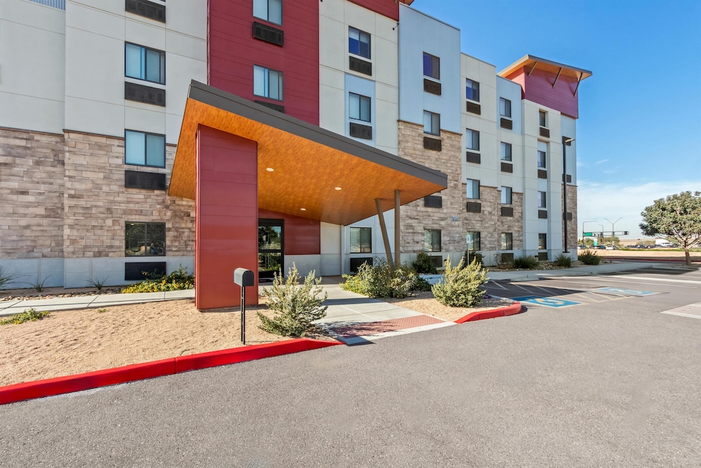 Sonesta Simply Suites Avondale 40/47