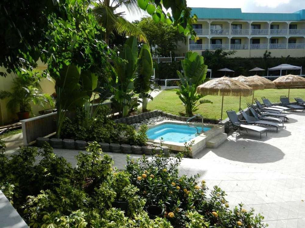 Flamboyan On the Bay Resort And Villas 1/61