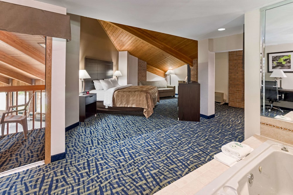 Quality Inn Rochelle IL 19/43