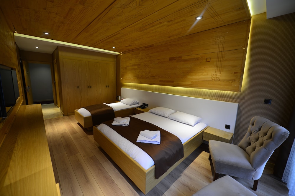 Inanlar Deluxe Hotel 30/60