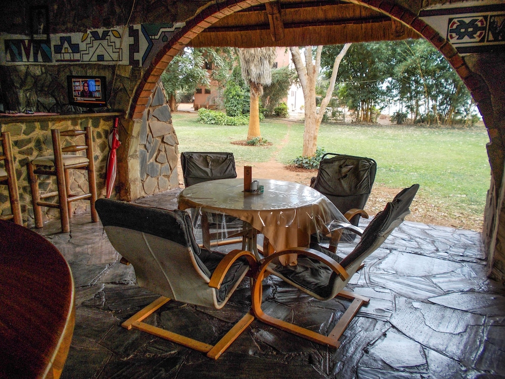 Village Rest Lodge 36/41