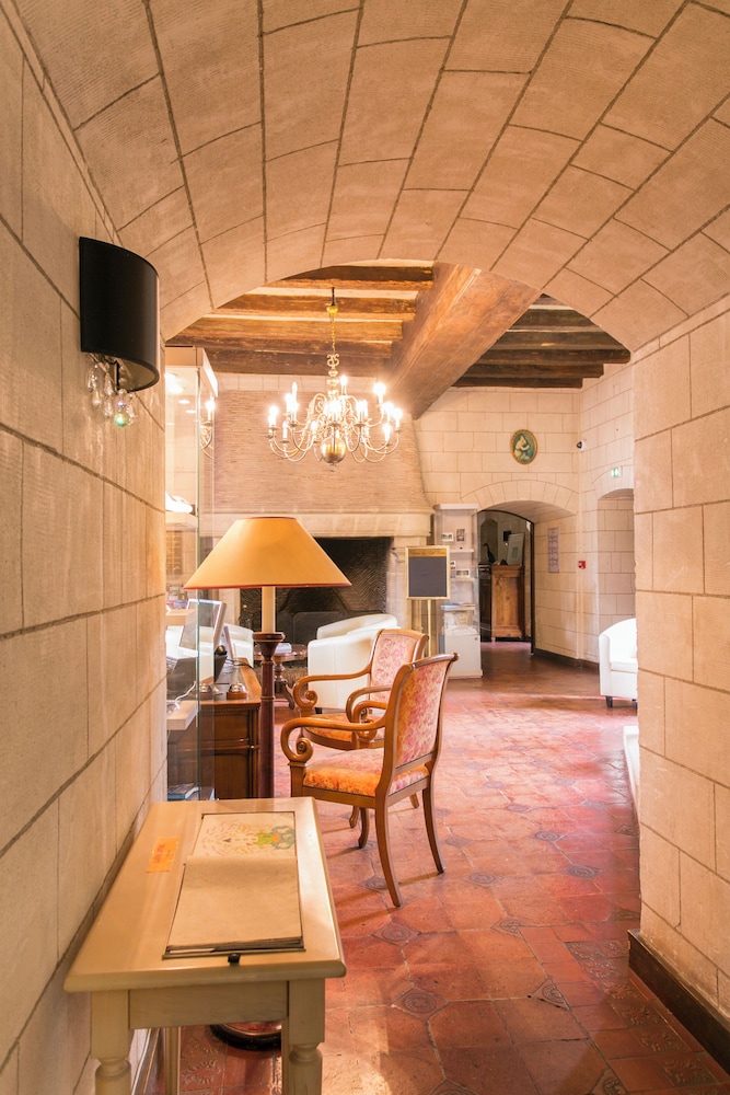 CHATEAU DES SEPT TOURS 52/72