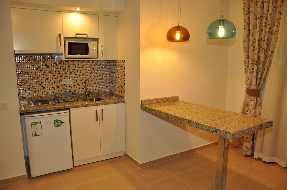 Almera Park Apartments 44/73