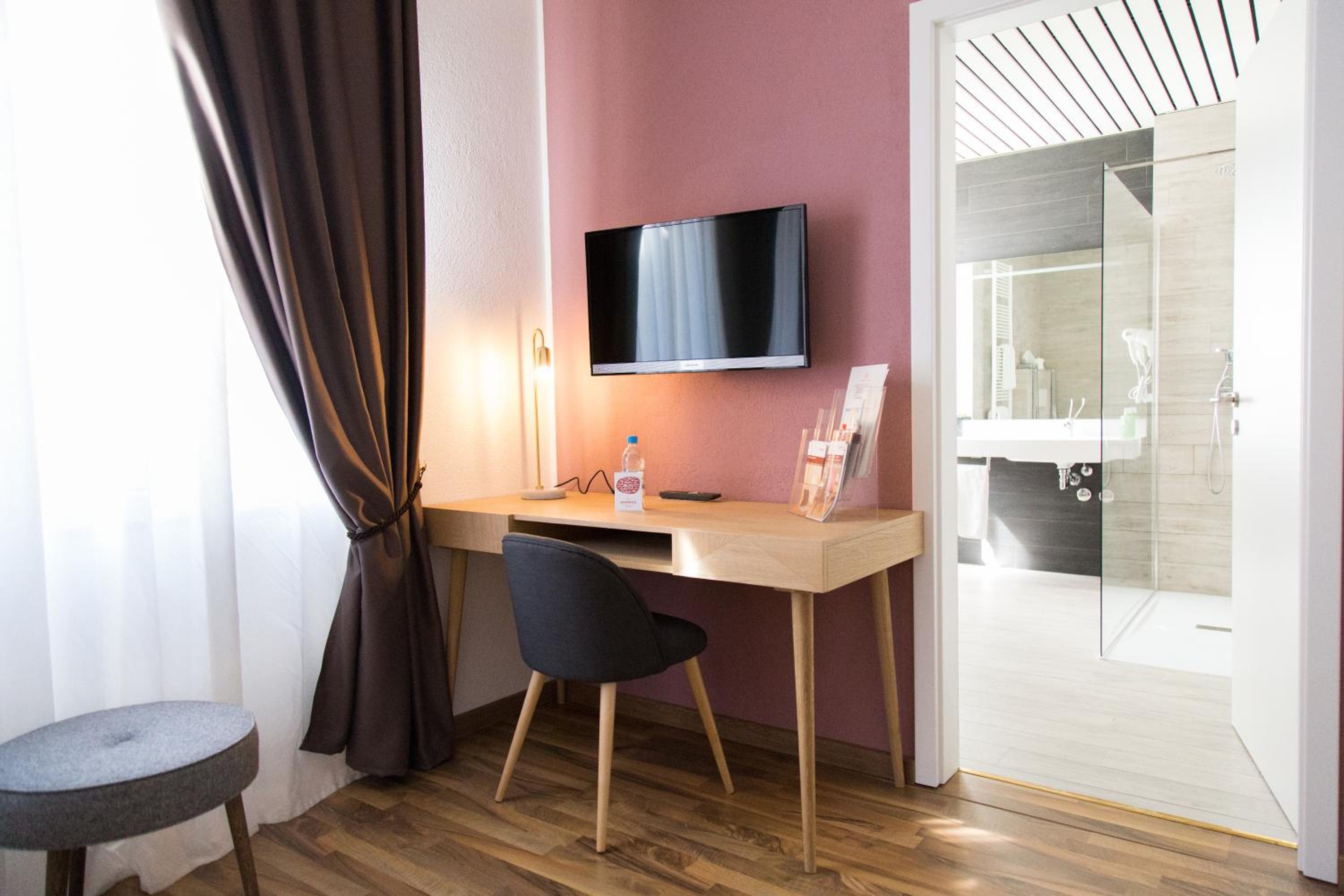 Enjoy 1313AG Hotel Touring 47/50