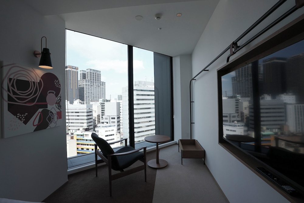 CINQS Hotel 38/50