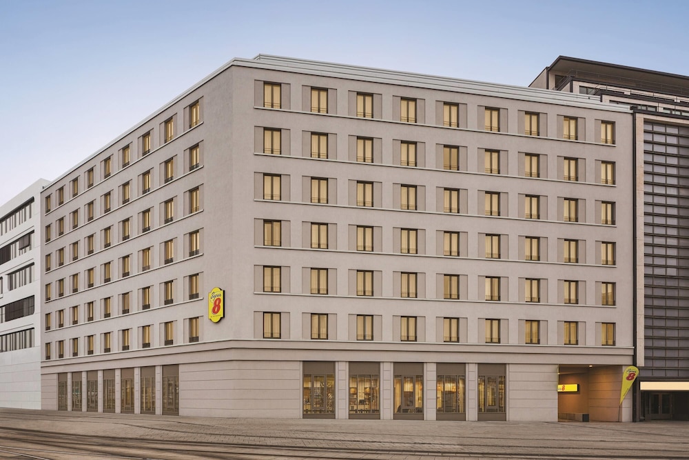 Super 8 by Wyndham Chemnitz in CHEMNITZ