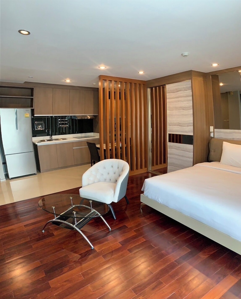 ViVi Avenue Thonglor 17/36