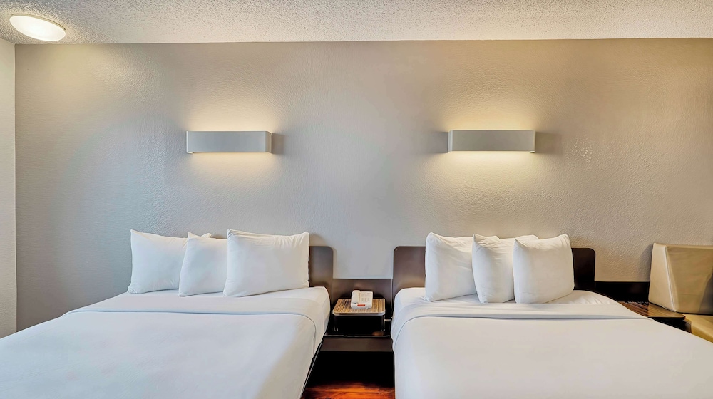 Studio6 Suites Los Angeles, CA - Los Angeles LAX 17/33