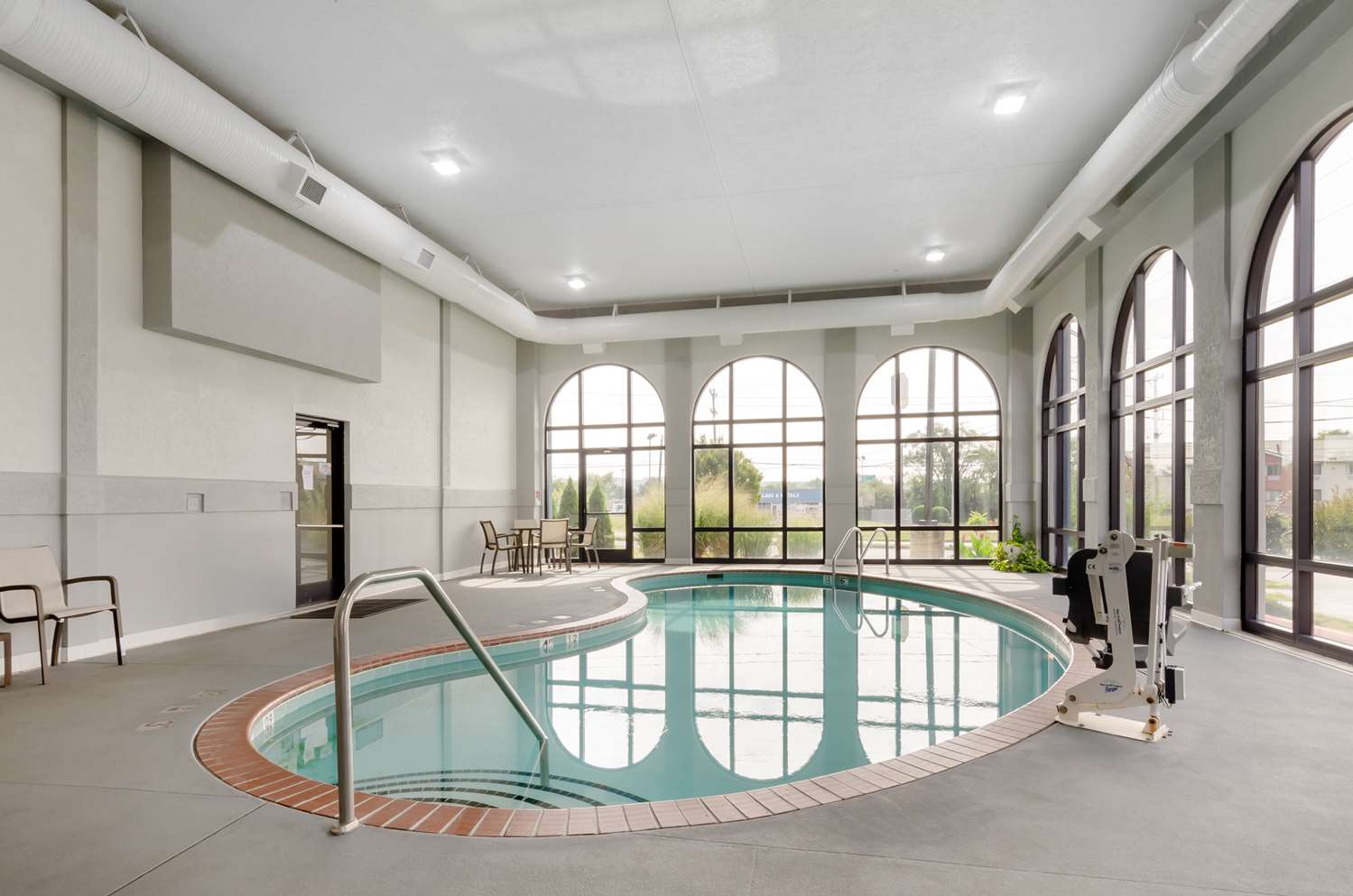Best Western Plus Harrisonburg 4/13