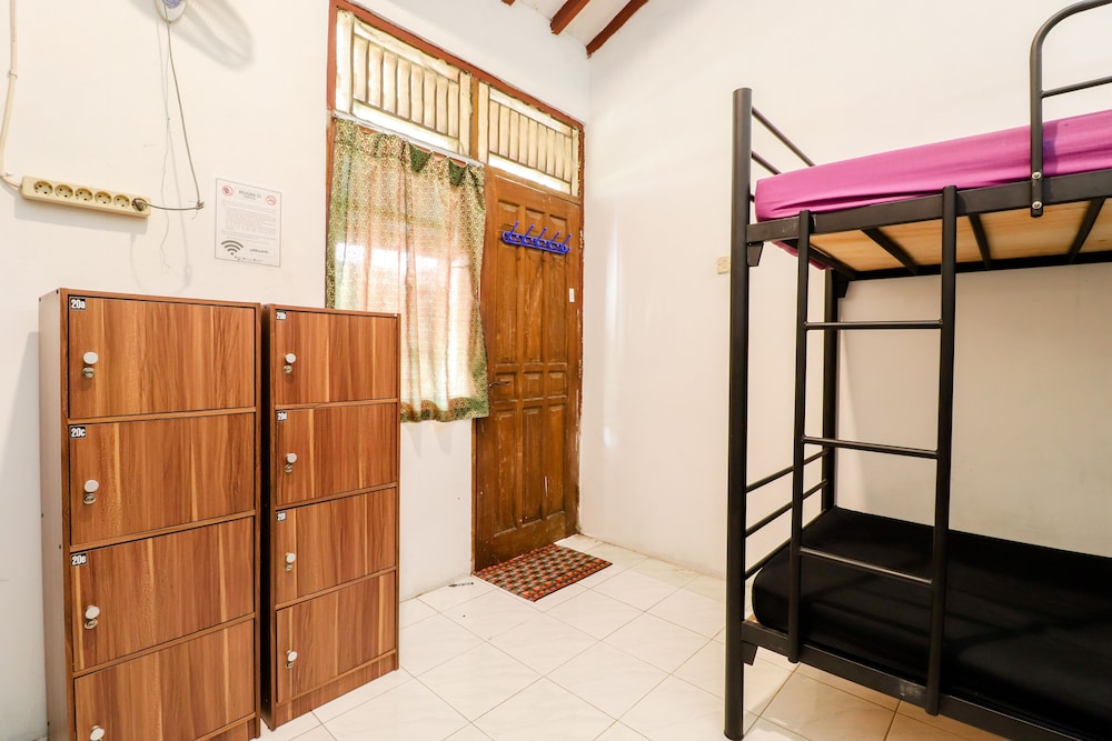 Arjuna 31 Homestay 30/41