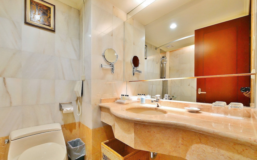Holiday Inn East Taipei 74/74