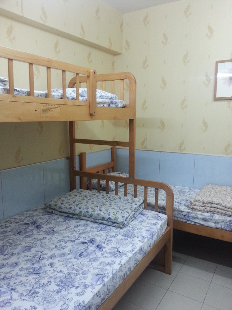 Dragon Hostel 30/66