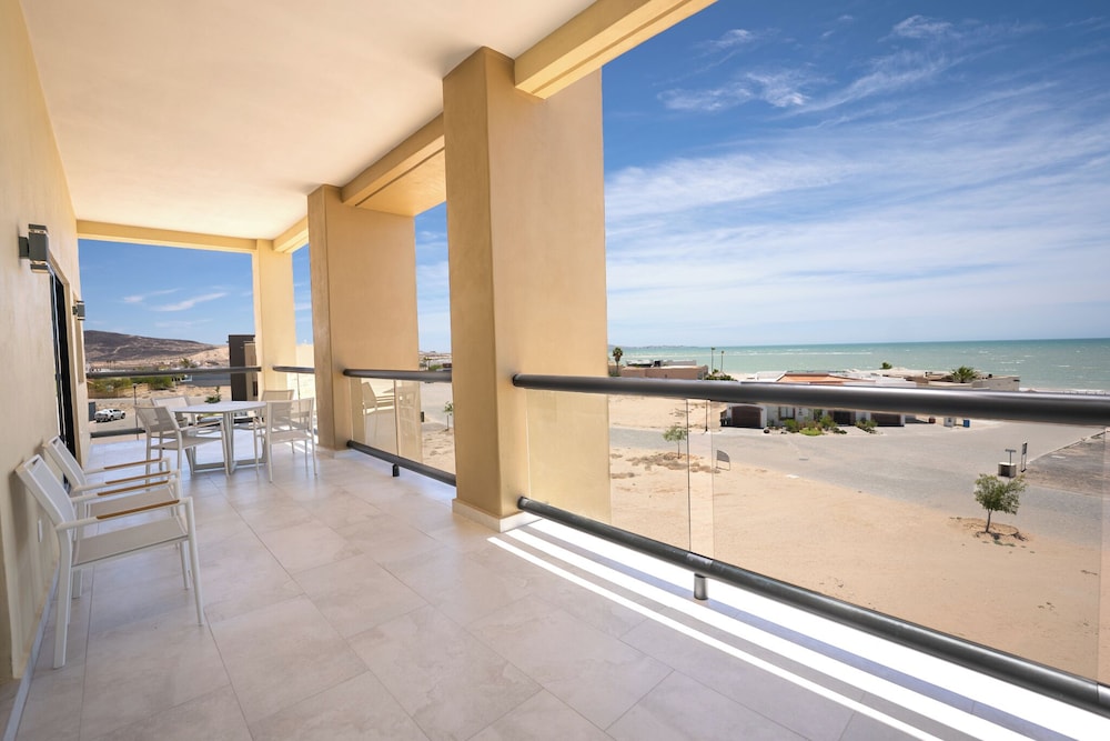 Laguna Shores Resort 22/49