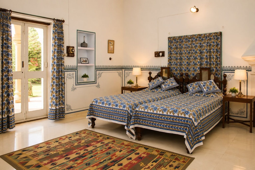 Welcomeheritage Bijayniwas Palace 13/47