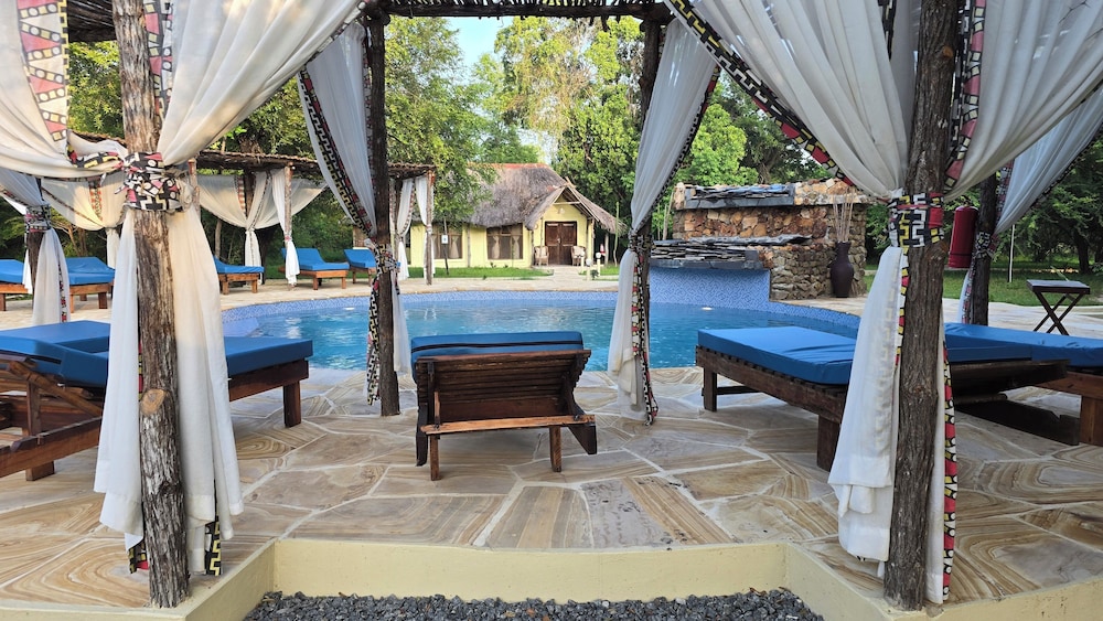 Africa Safari Camp 23/50
