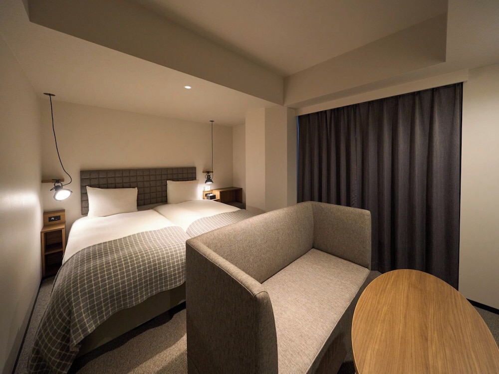 SUPERIOR, TWIN BEDS
