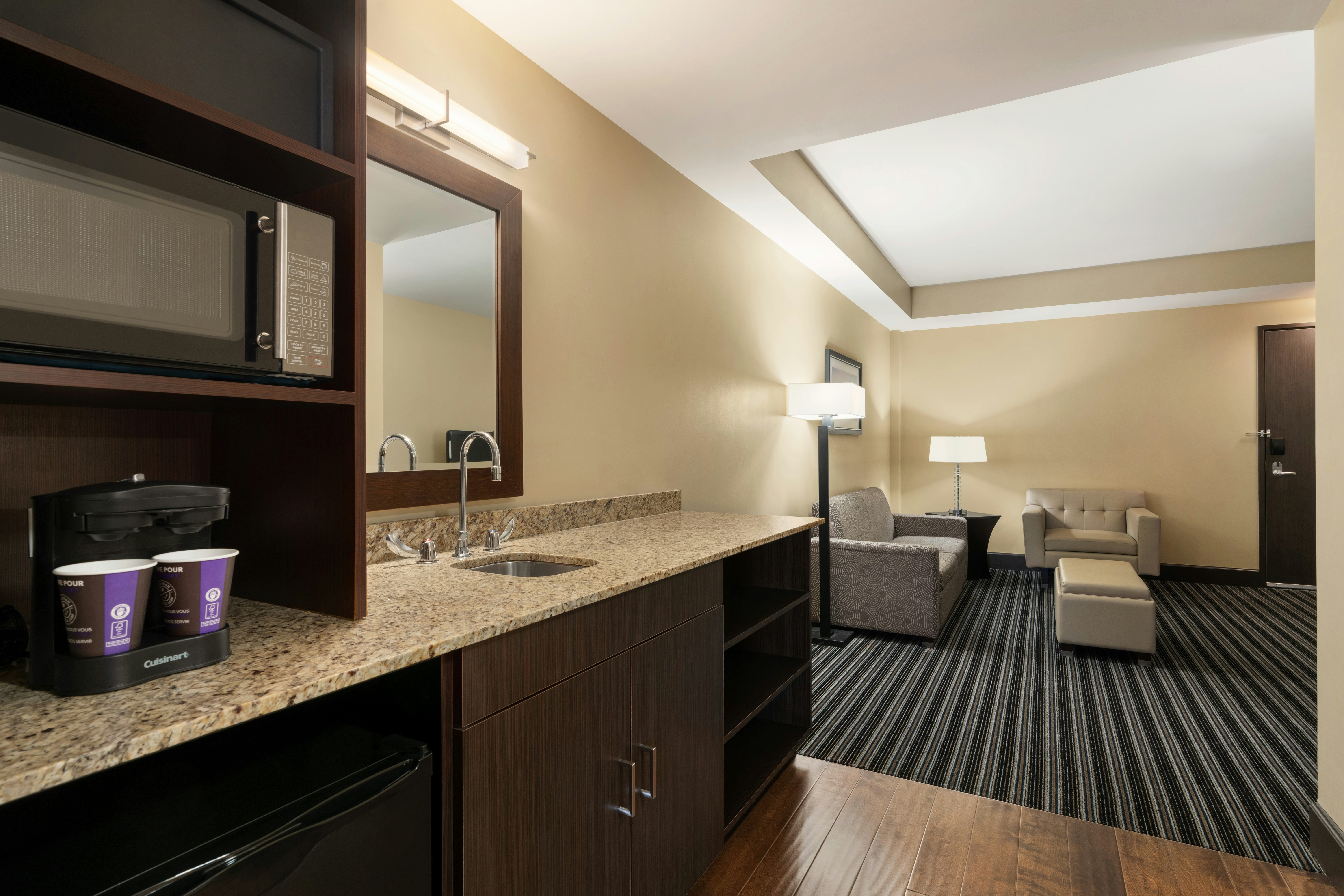Embassy Suites by Hilton Salt Lake West Valley City 80/80