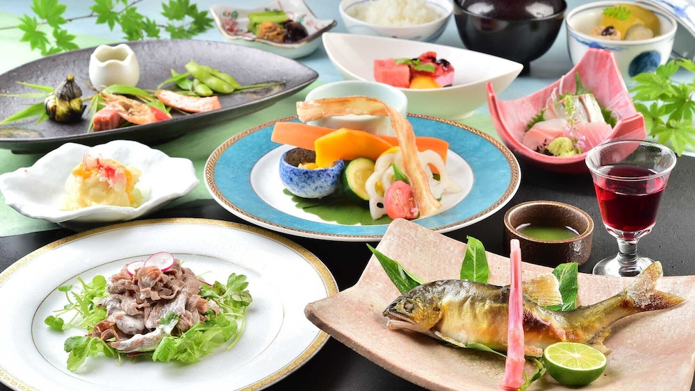 Kanbayashi Hotel Senjukaku 45/59