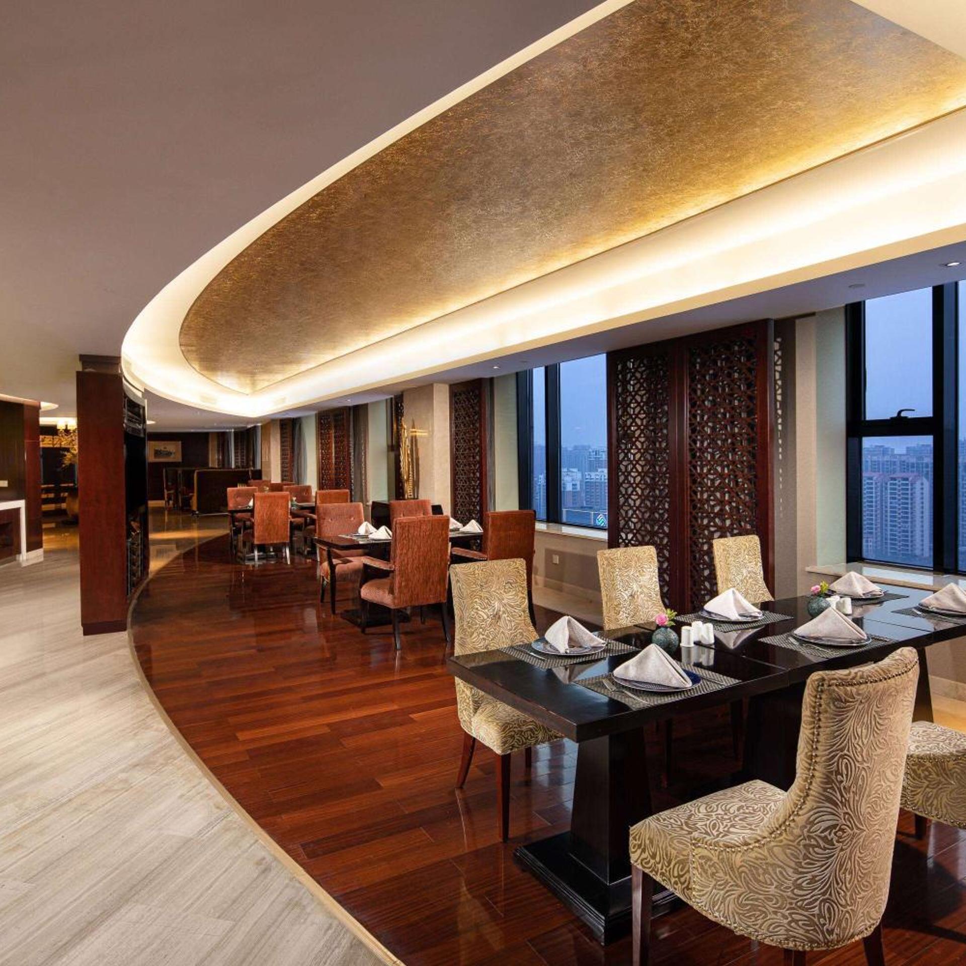Wyndham Xinyang Downtown 39/59