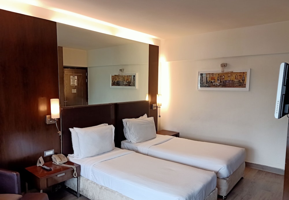 St Laurn Business Hotel 4/15