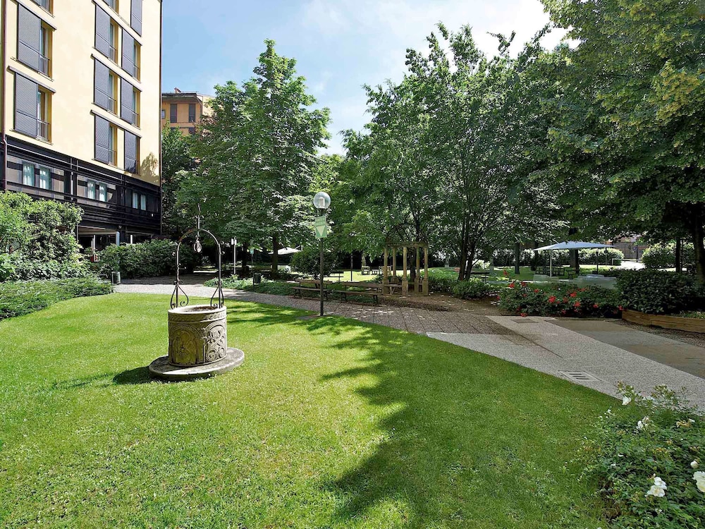 MERCURE BOLOGNA CENTRO 43/72