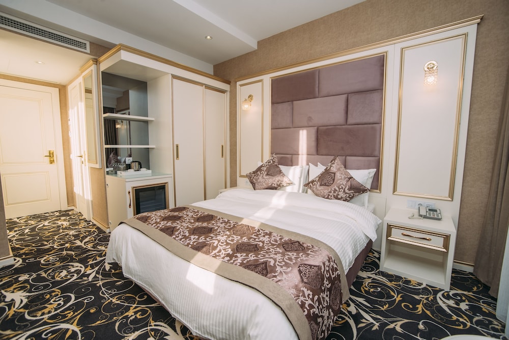 Gold Tbilisi Hotel 24/78