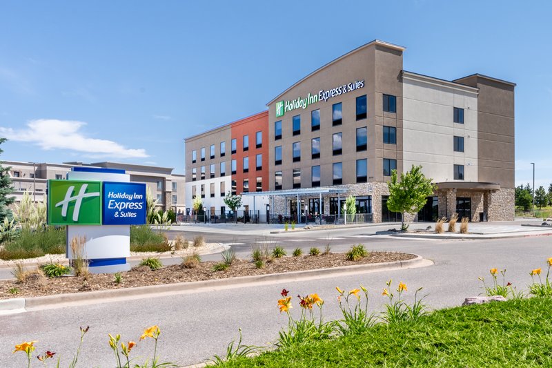 Holiday Inn Express Suites Colorado Springs Afa Northgate 8/56
