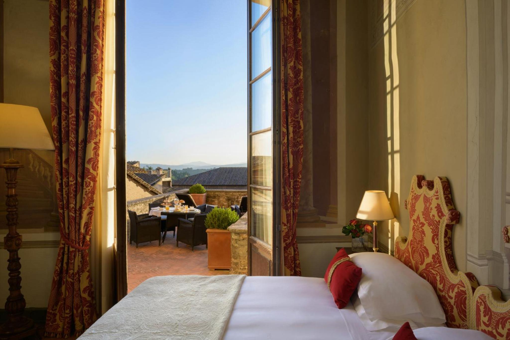 Deluxe, Queen Bed, Terrace