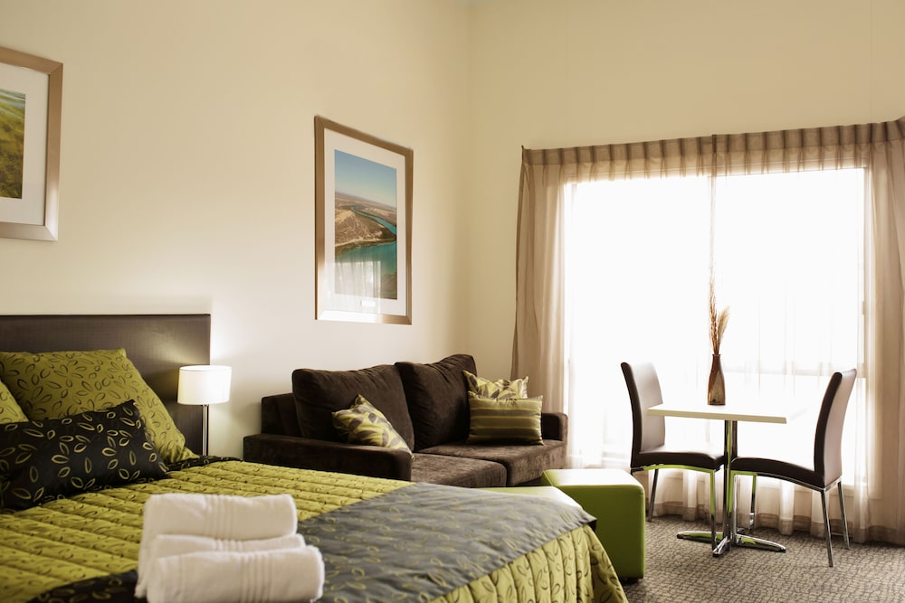 Comfort Inn & Suites Augusta Westside 18/45