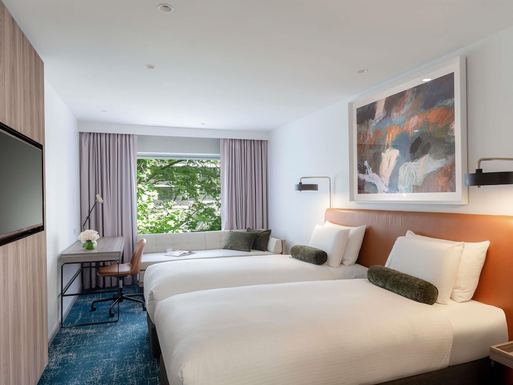 SUPERIOR, TWIN BEDS