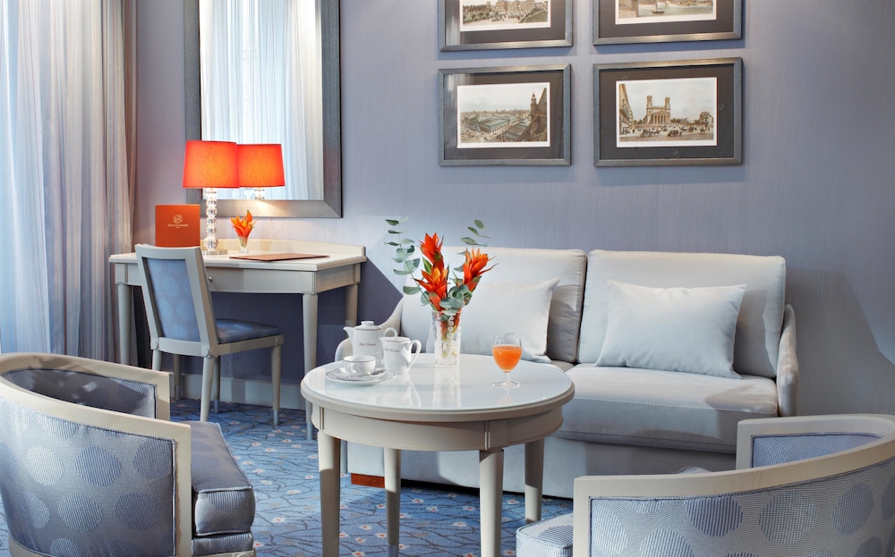 Hotel Rochester Champs-Elysees 45/68