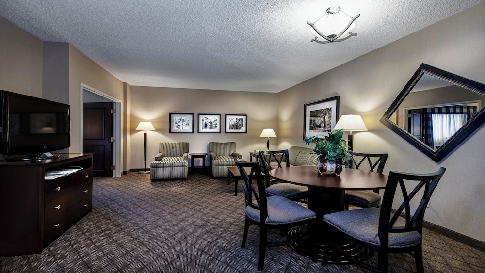 Holiday Inn Springdale/Fayetteville Area 32/50