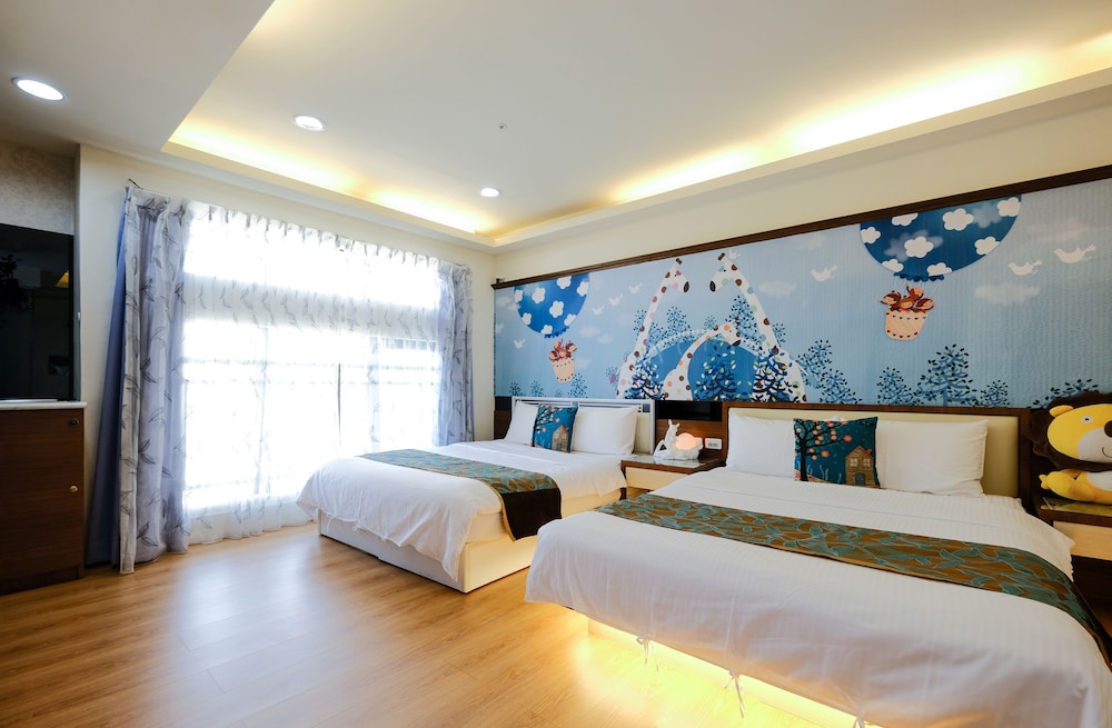 85 Asia Hotel 8/69